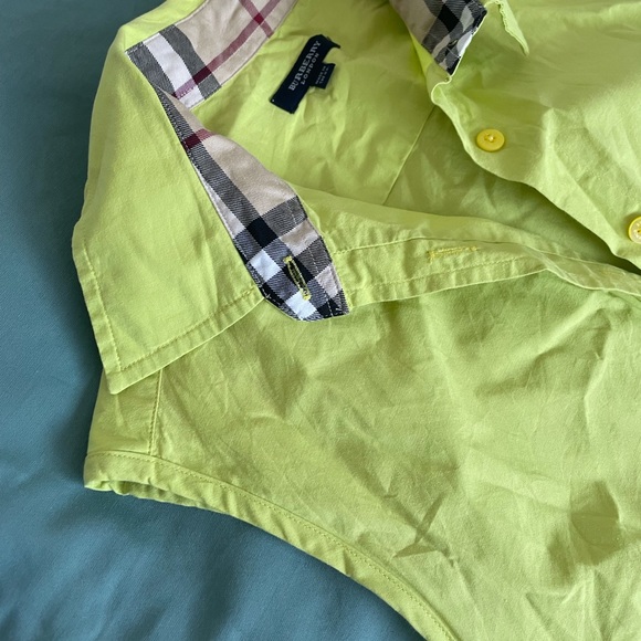 Authentic Burberry button down shirt - Picture 4 of 7